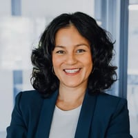 Zoi+Employess+Portaits+-+Desiree+Breidenbach-1sq-640w